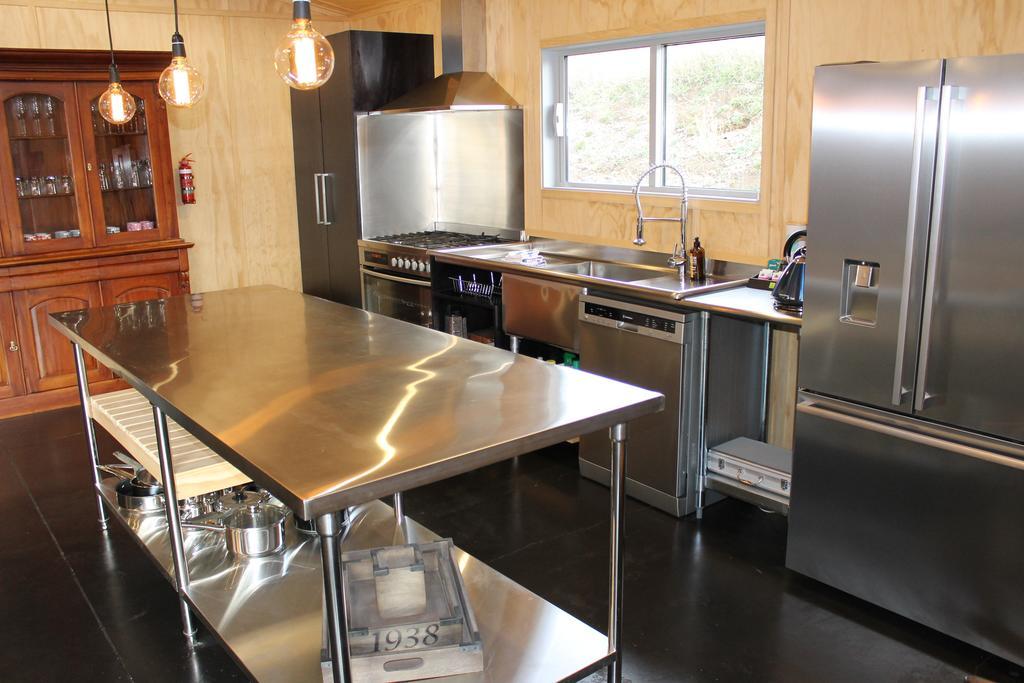Tractor Shed Villa Лейк Текапо Екстериор снимка
