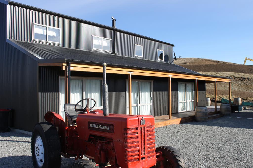 Tractor Shed Villa Лейк Текапо Екстериор снимка